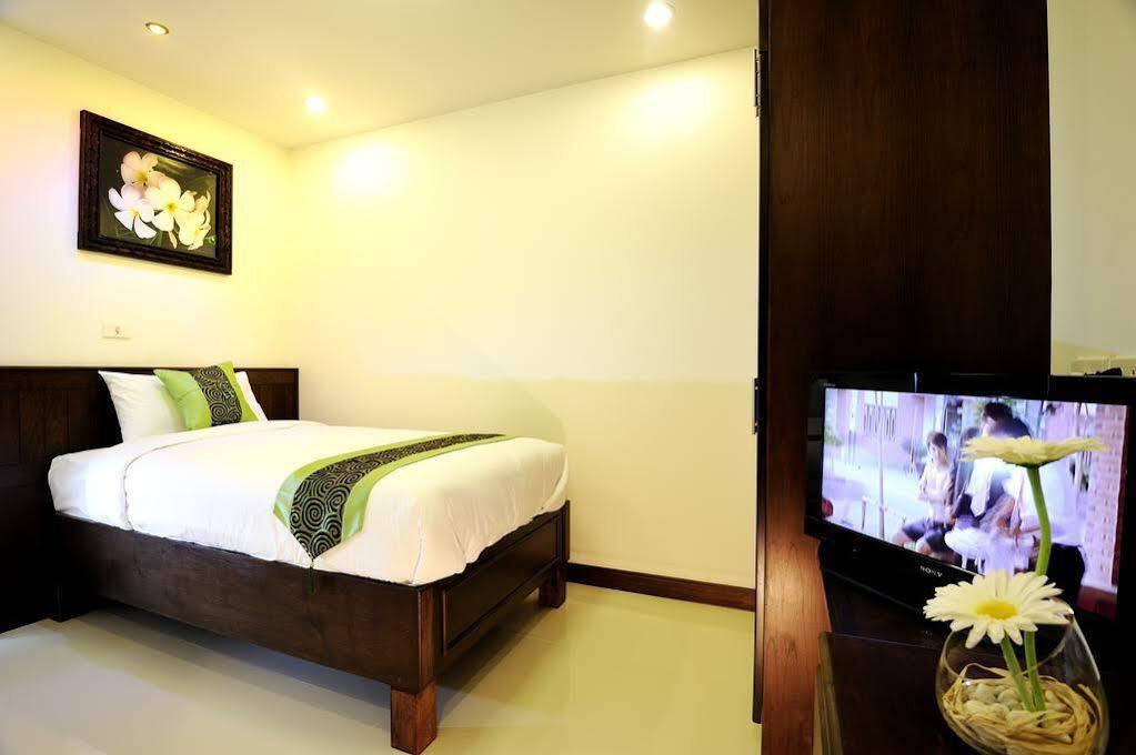 Ruen Buathong Boutique Hotel Patong Beach Exterior foto